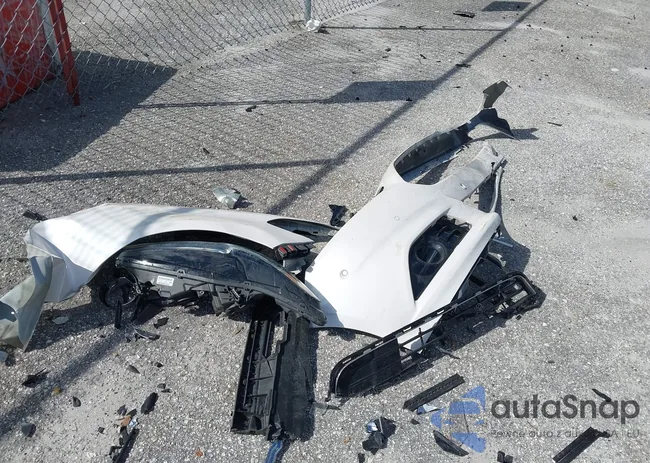 3FA6P0RU8FR123653: 43445753