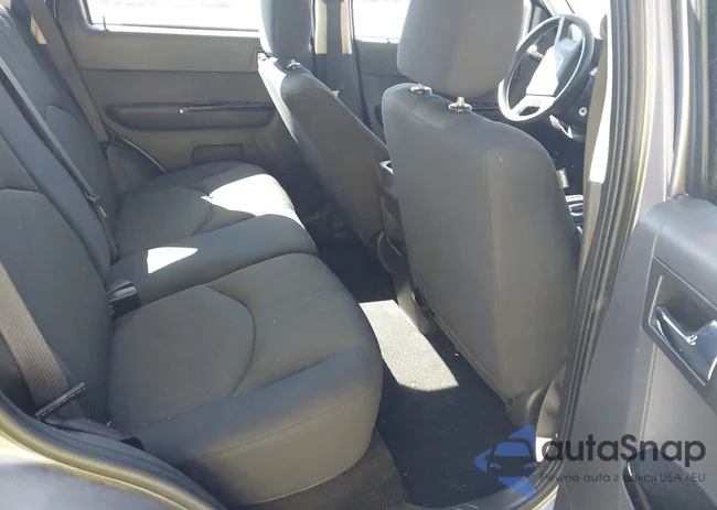 4F2CZ06178KM26559: 43445825