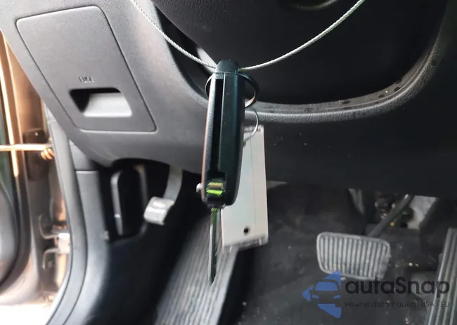 KNDPMCAC1M7903977: 43445838