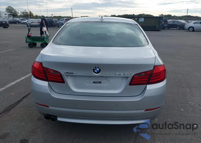 WBAXH5C55DD112686: 43445881