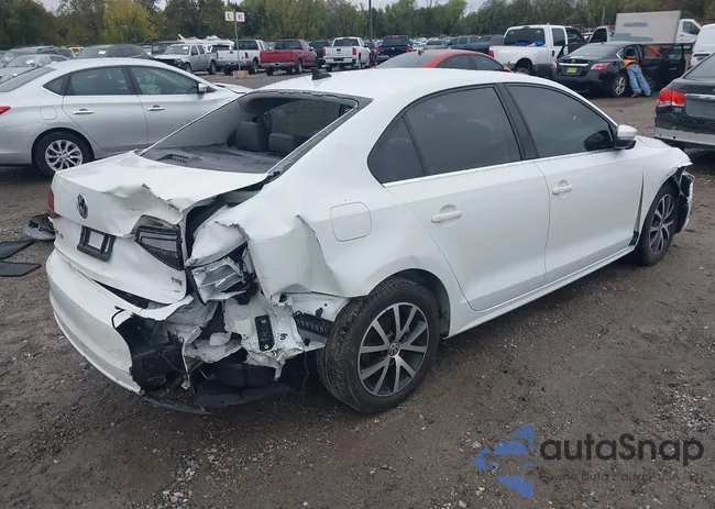 3VWDB7AJ8HM359906: 43445274