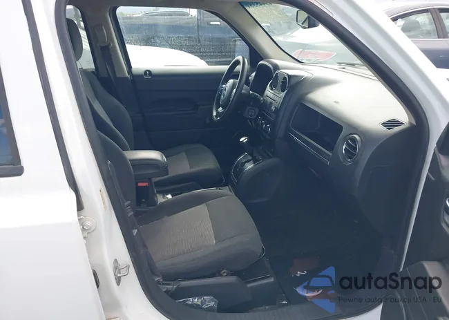 1C4NJRBB8FD207257: 43445351