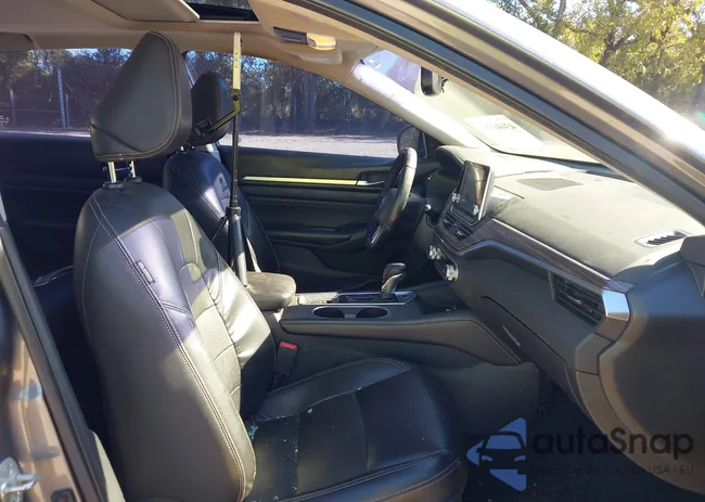 1N4BL4EV2KC258264: 43446583