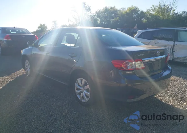 2T1BU4EE4DC031935: 43446753