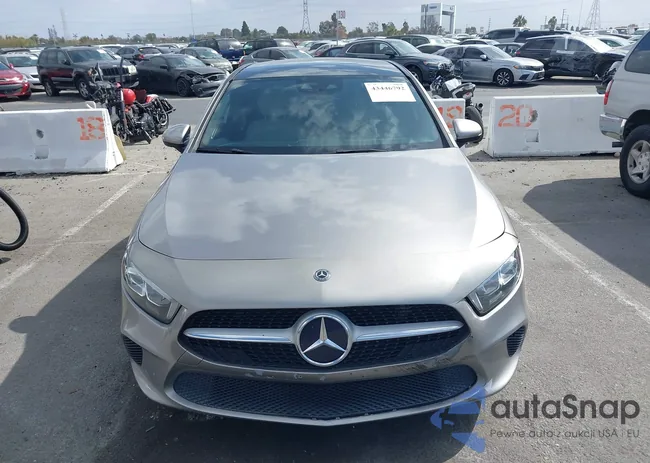 WDD3G4EBXLW038045: 43446792