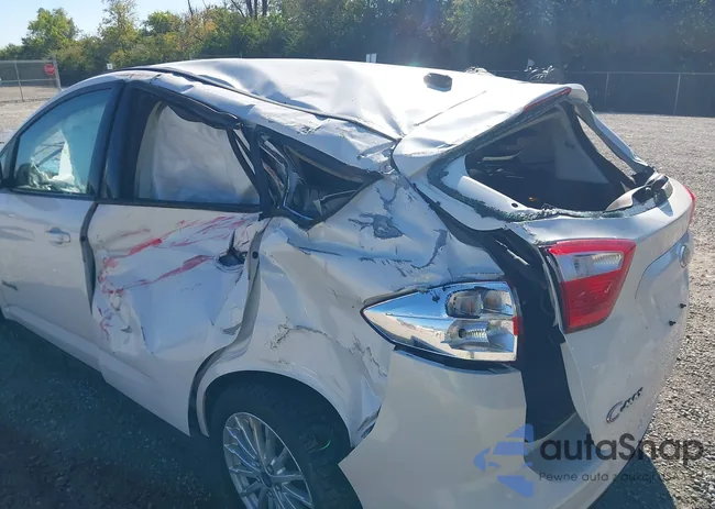 1FADP5AUXDL528277: 43446808