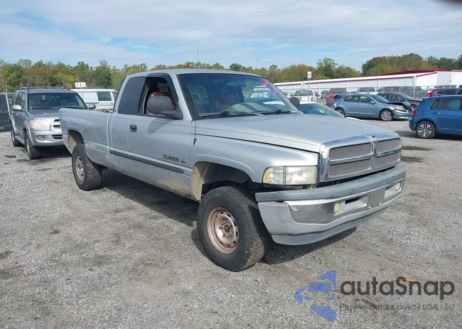 1B7HF13Z0YJ113406: 43446230