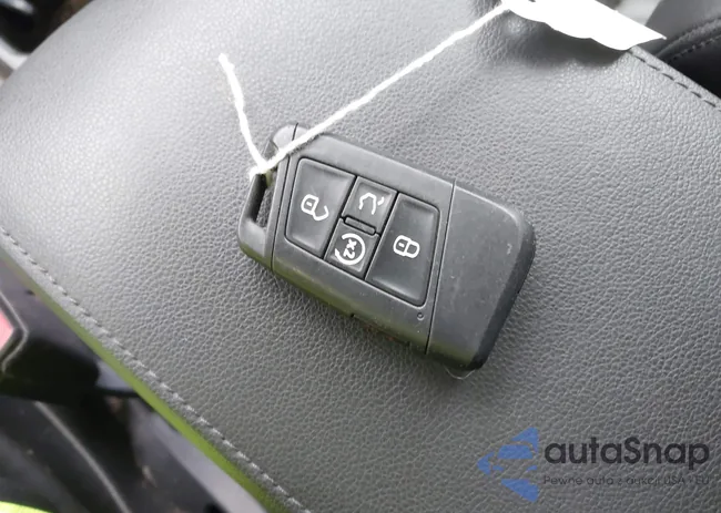 3VV4B7AX4JM167381: 43446287