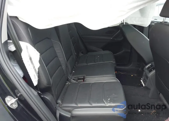 3VV4B7AX4JM167381: 43446287