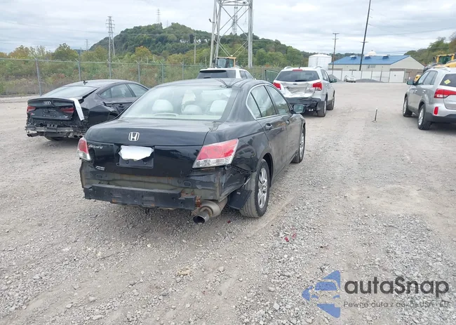 1HGCP264X9A010476: 43446321