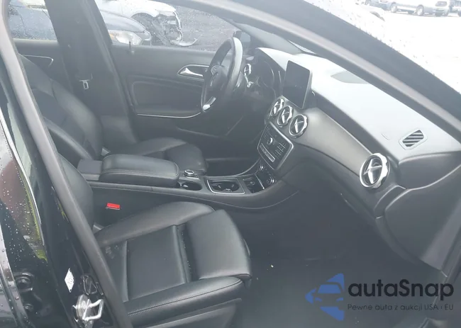 WDCTG4EB2LU021787: 43446370