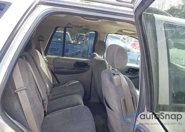 1GNDT13S142357586: 43446374