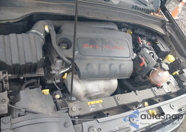 ZACCJBCB6HPE80084: 43448014