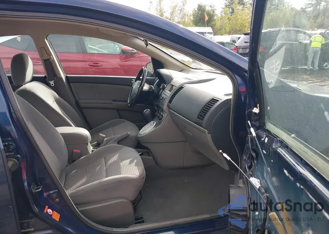 3N1AB61E88L663667: 43448560