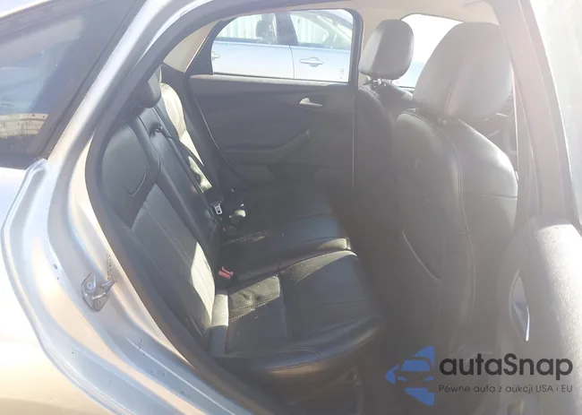 1FADP3F25EL417195: 43448748