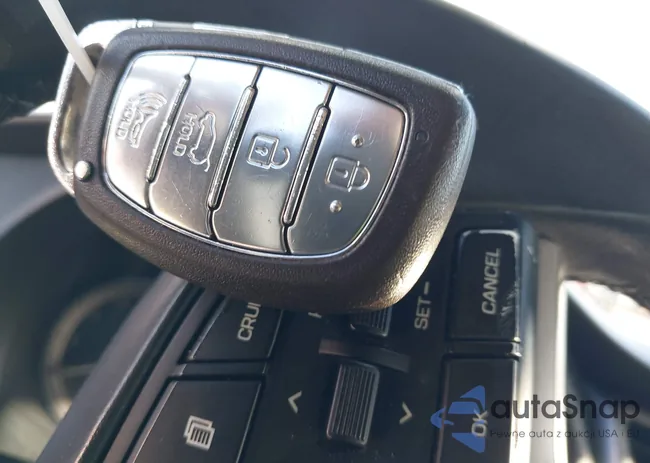 KM8J33A23JU809687: 43448864