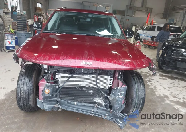 1C4RJKBG3N8627259: 43448918