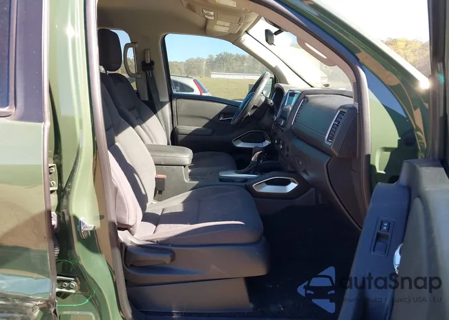 1N6ED1EK6RN606779: 43449705