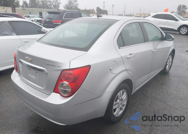 1G1JC5SH0D4167557: 43449749