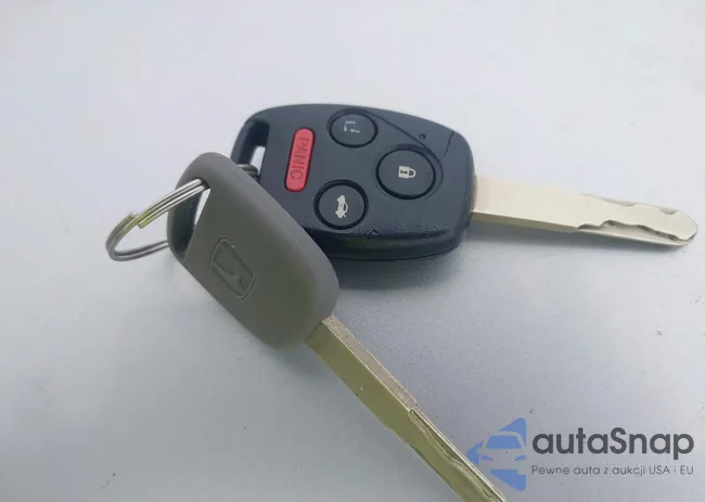 1HGCP2F42AA087881: 43449778