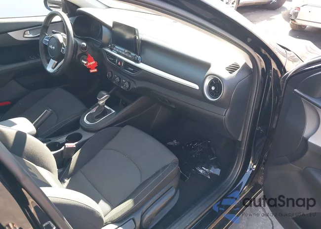 3KPF24AD9RE811264: 43449943