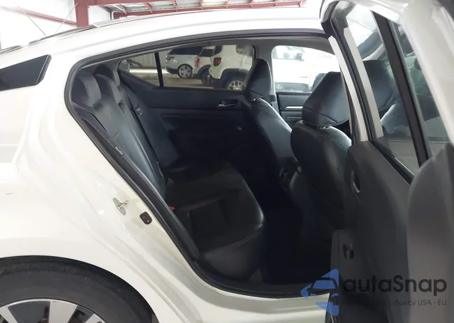 1N4BL4EV8KC128358: 43450074