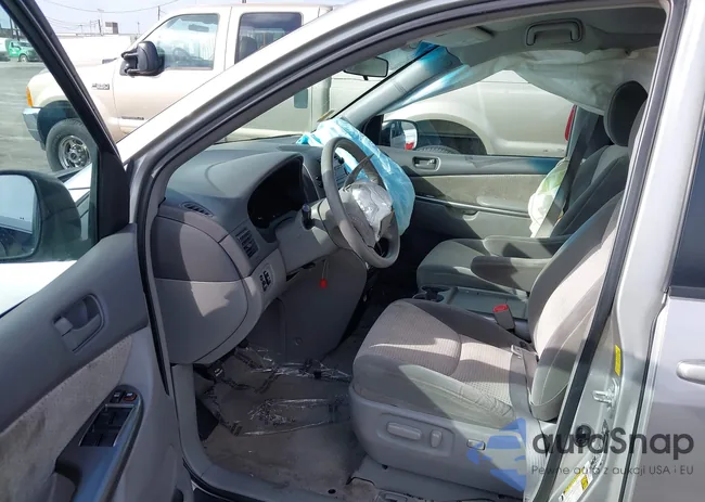 5TDKK4CC8AS316132: 43450112