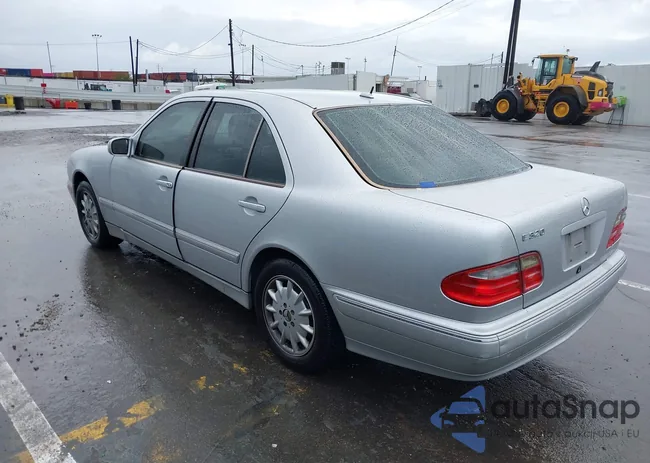 WDBJF65J81B296056: 43449541