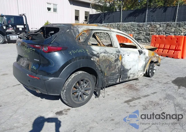 3MVDMBAL3MM221670: 43450637