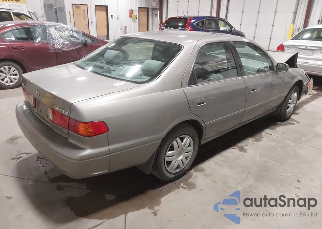 4T1BF22K9YU111471: 43450646