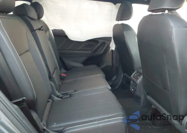 3VV8B7AX4RM220237: 43450675