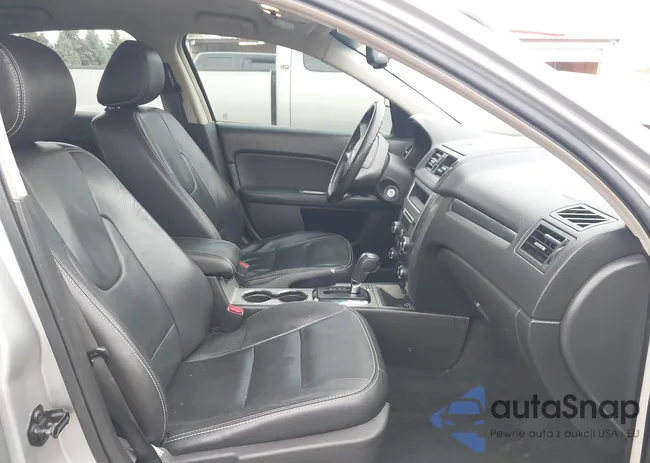 3FAHP0JG5BR330526: 43450906