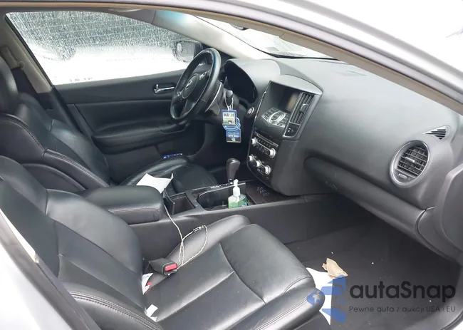 1N4AA5AP3DC844070: 43450923