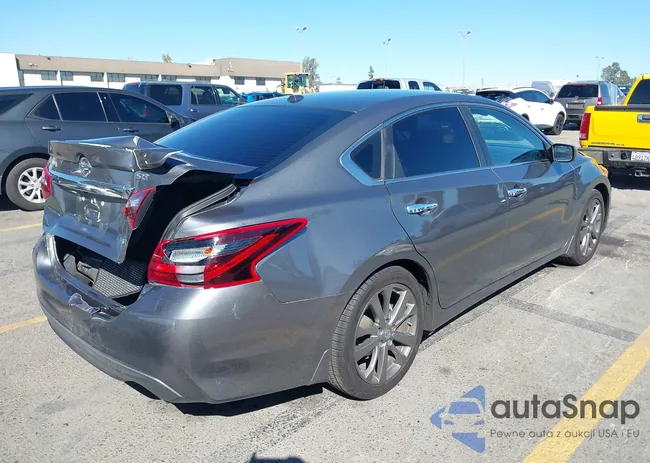 1N4AL3AP4JC283968: 43450547