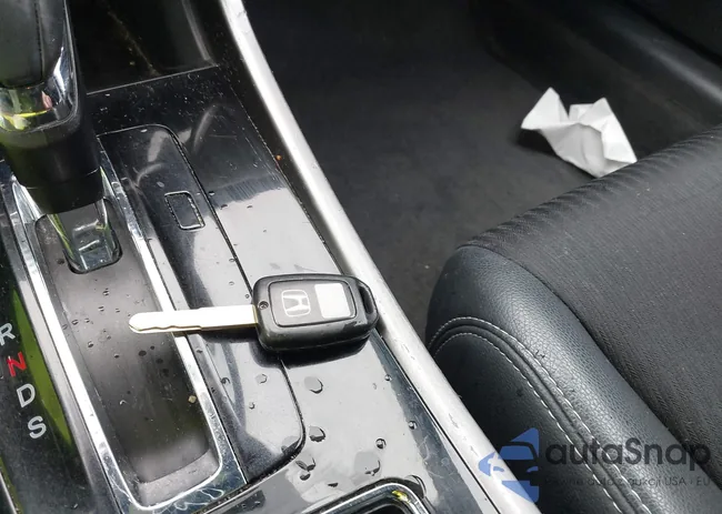 1HGCR2F50HA169945: 43451784