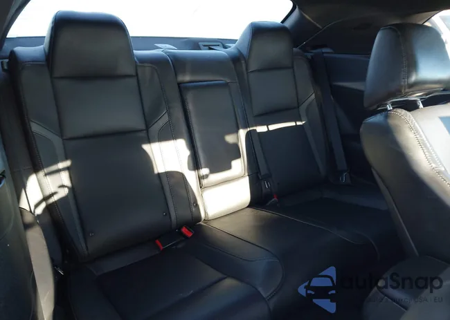 2C3CDZAG4JH334373: 43451871