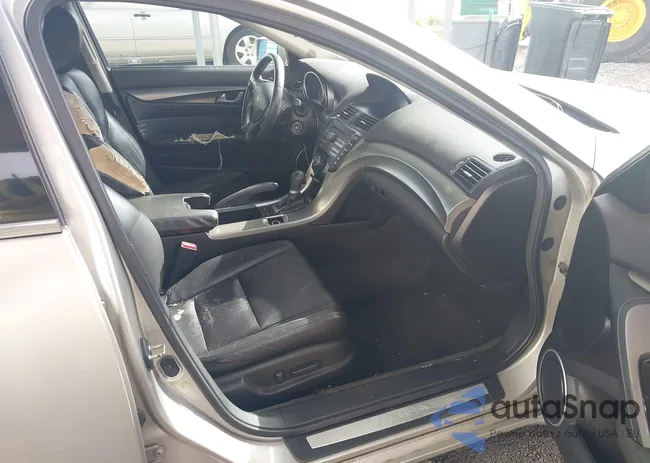 19UUA8F28AA003375: 43452101