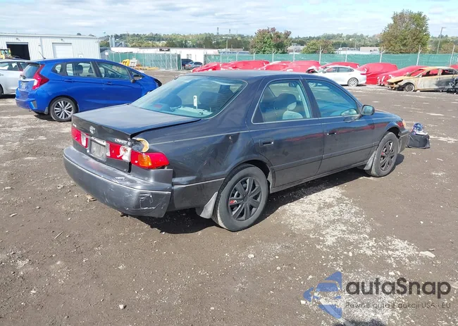 4T1BG28K3YU730748: 43451368