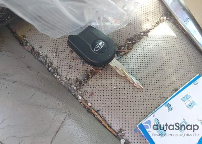 1FMJU1HTXGEF39070: 43452566