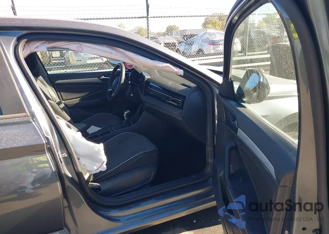 3VWBX7BU0SM096707: 43452571