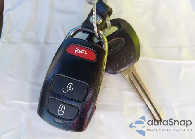 KNDMB233586206808: 43452641