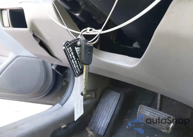 1HGCP2F34BA108657: 43452697