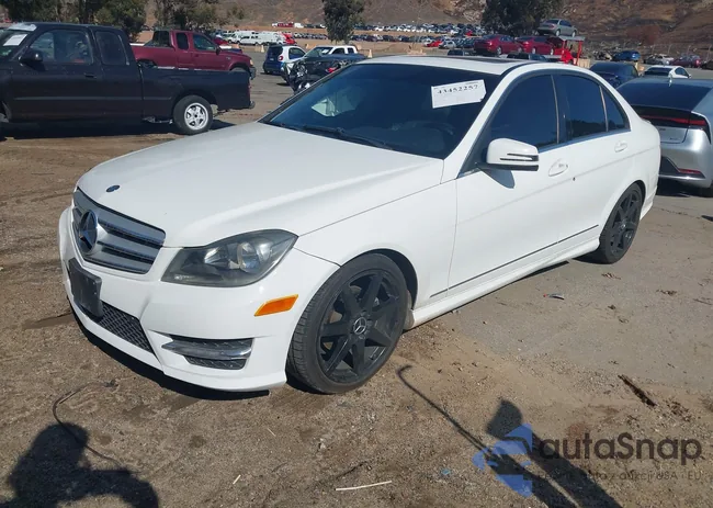 WDDGF4HB9DA755681: 43452257