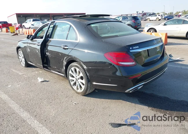 WDDZF4KB6JA359009: 43453632