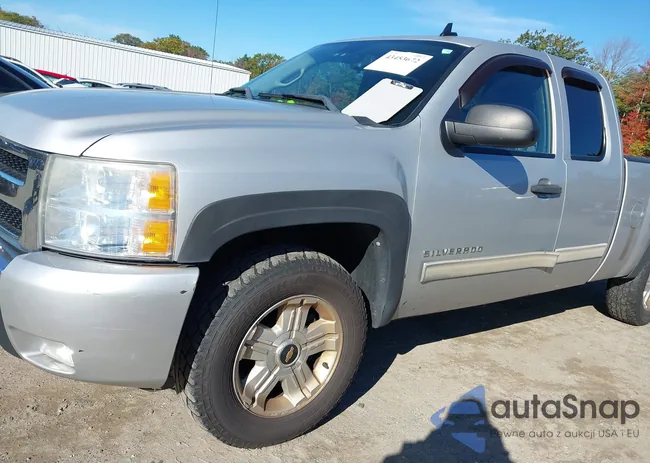 1GCRKSE32BZ415349: 43453672