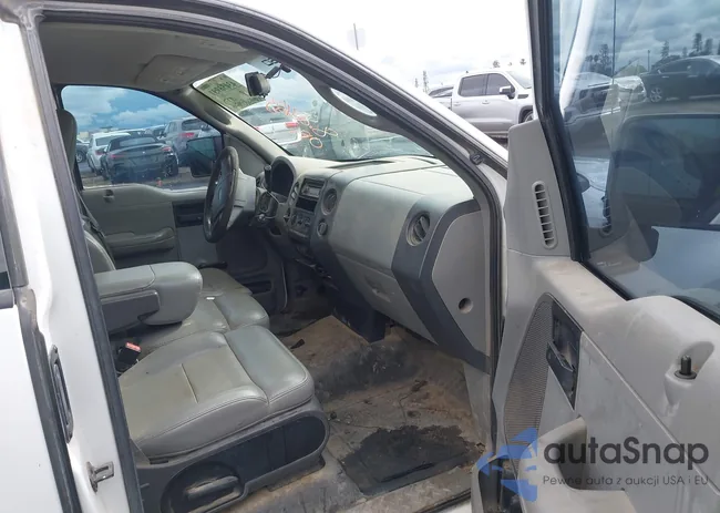 1FTRF12298KE06613: 43453751