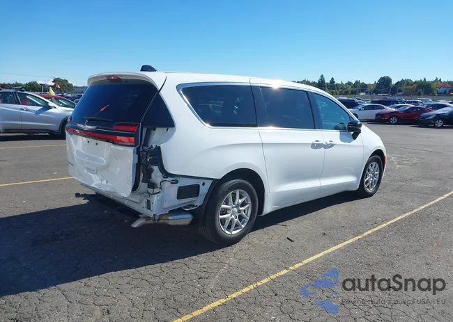 2C4RC1BG2SR578950: 43453841