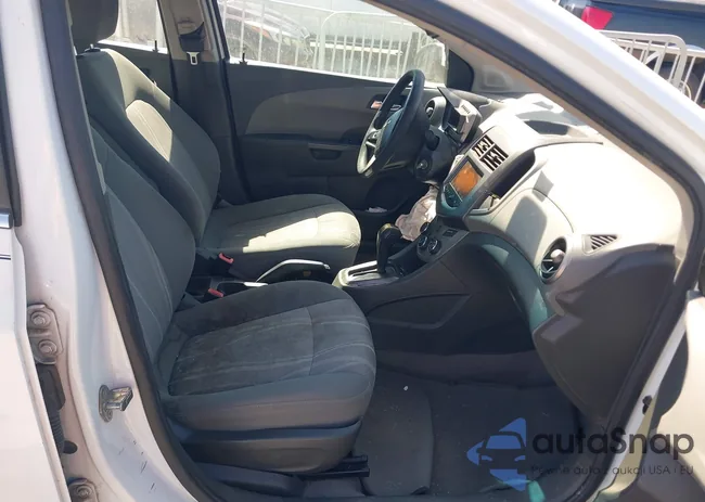 1G1JC5SH5D4179235: 43453872