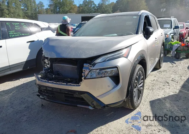 JN8BT3DD0SW473951: 43453328