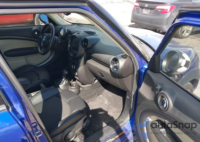 WMWZC3C59FWT04101: 43455052